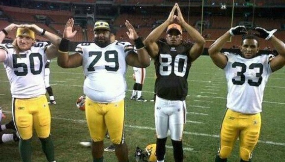 AJ Hawk, Ryan Pickett, Brian Robiskie and Brandon Saine O-H-I-O it Up