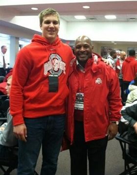 LB prospect Alex Anzalone meeting Archie Griffin LB prospect Alex Anzalone meeting Archie Griffin