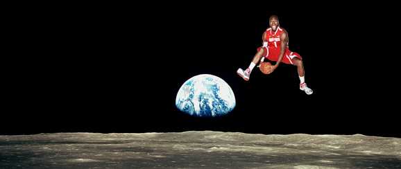 Deshaun Thomas jumping from the dark side of the moon