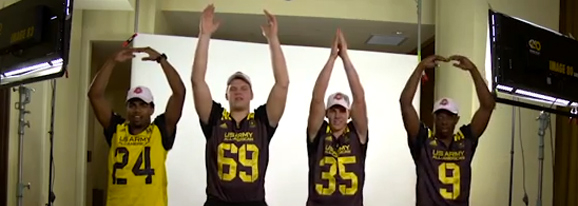 Ezekiel Elliott, Evan Lisle, Johnny Townsend and Eli Apple rock the O-H-I-O in San Antonio this week