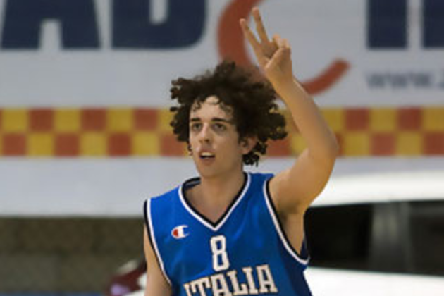 Amedeo Della Valle playing for the Azzurri