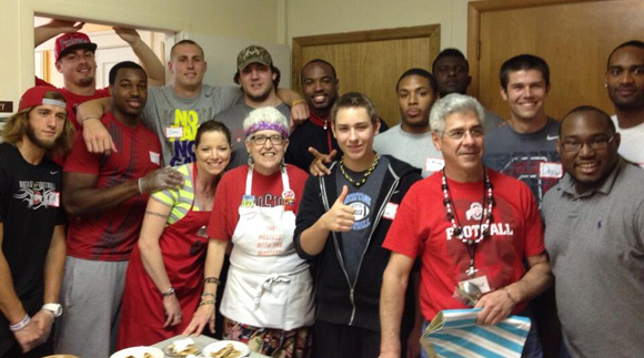 25 Buckeyes were on hand to pay forward at Manna Cafe