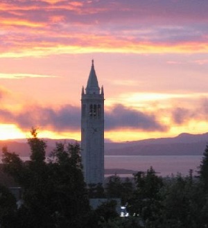 The observation deck is 200 feet off the ground and provides a great view of the Bay area.