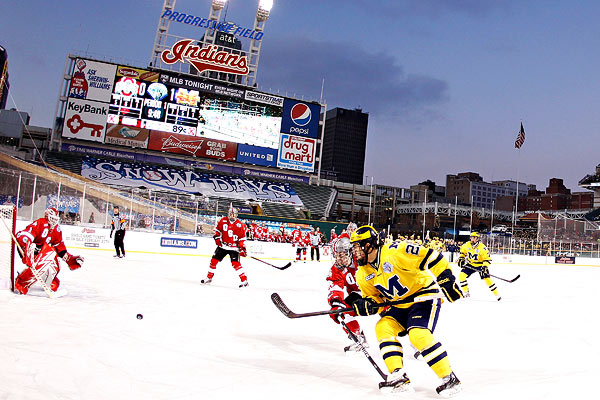 Ohio State plays That Team Up North in Cleveland's Jacobs Field