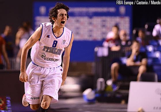 Amedeo Della Valle wearing the Azzurri colors