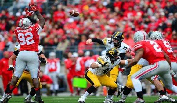 With an extra week to prepare, Iowa started fast against the Buckeyes.