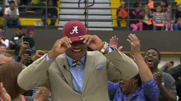 Da'Shawn Hand is rolling with the Tide.