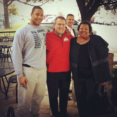 Urban Meyer = World Class Photobomber