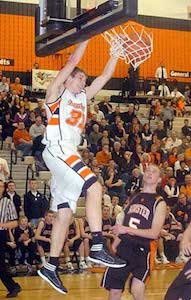 Not just a jump shooter, Ahrens can finish above the rim.