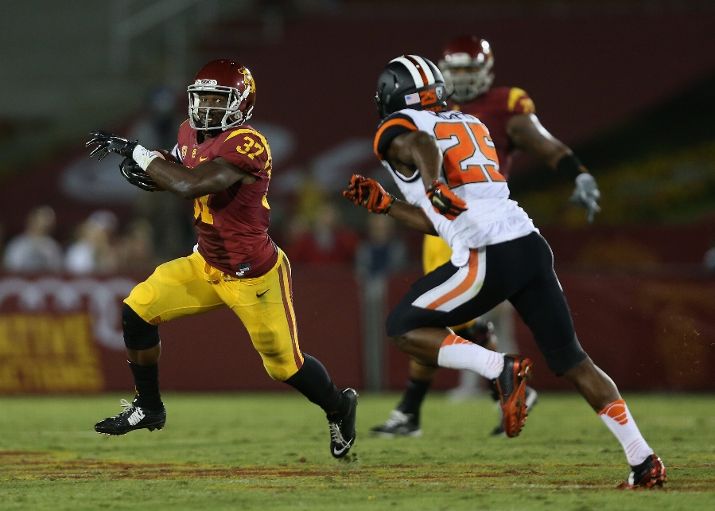 Javorius Allen running against Oregon State