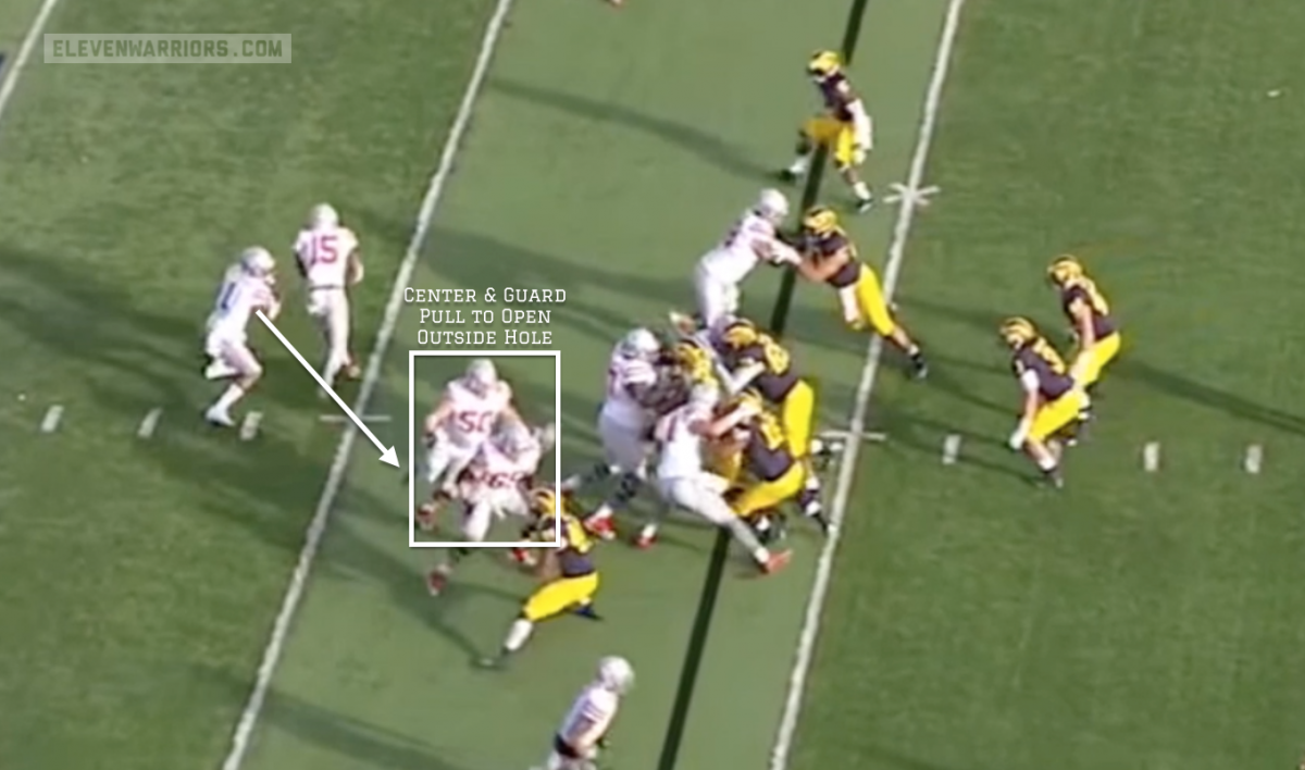 The line sets up a clear sweep outside The line sets up a clear sweep outside