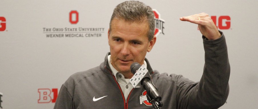 Urban Meyer has had it up to here with media and fans questioning his offense. Urban Meyer has had it up to here with media and fans questioning his offense.