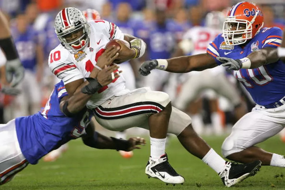 troy smith running for his life against florida 2007