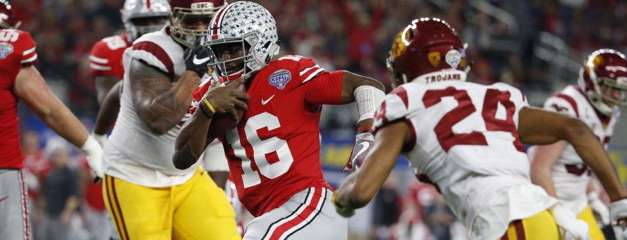 J.T. Barrett went for 180 total yards and a pair of rushing touchdowns against USC J.T. Barrett went for 180 total yards and a pair of rushing touchdowns against USC