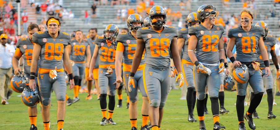 tennessee football uniforms