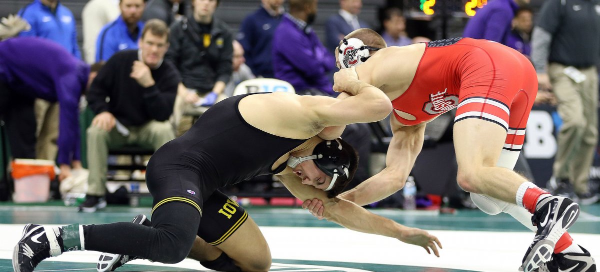 Mar 3, 2018; East Lansing, MI, USA; Iowa Hawkeyes wrestler Michael Kemerer vs Ohio State Buckeyes wrestler Micah Jordan during the Big Ten wrestling championship at the Jack Breslin Student Events Center. Mandatory Credit: Mike Carter-USA TODAY Sports