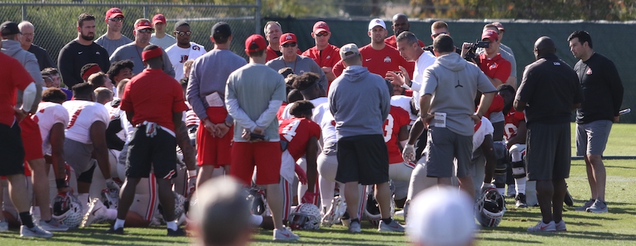 Urban Meyer leads Ohio State's pre-practice huddle