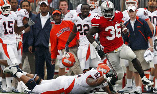 Brian Rolle returns an interception against Illinois.