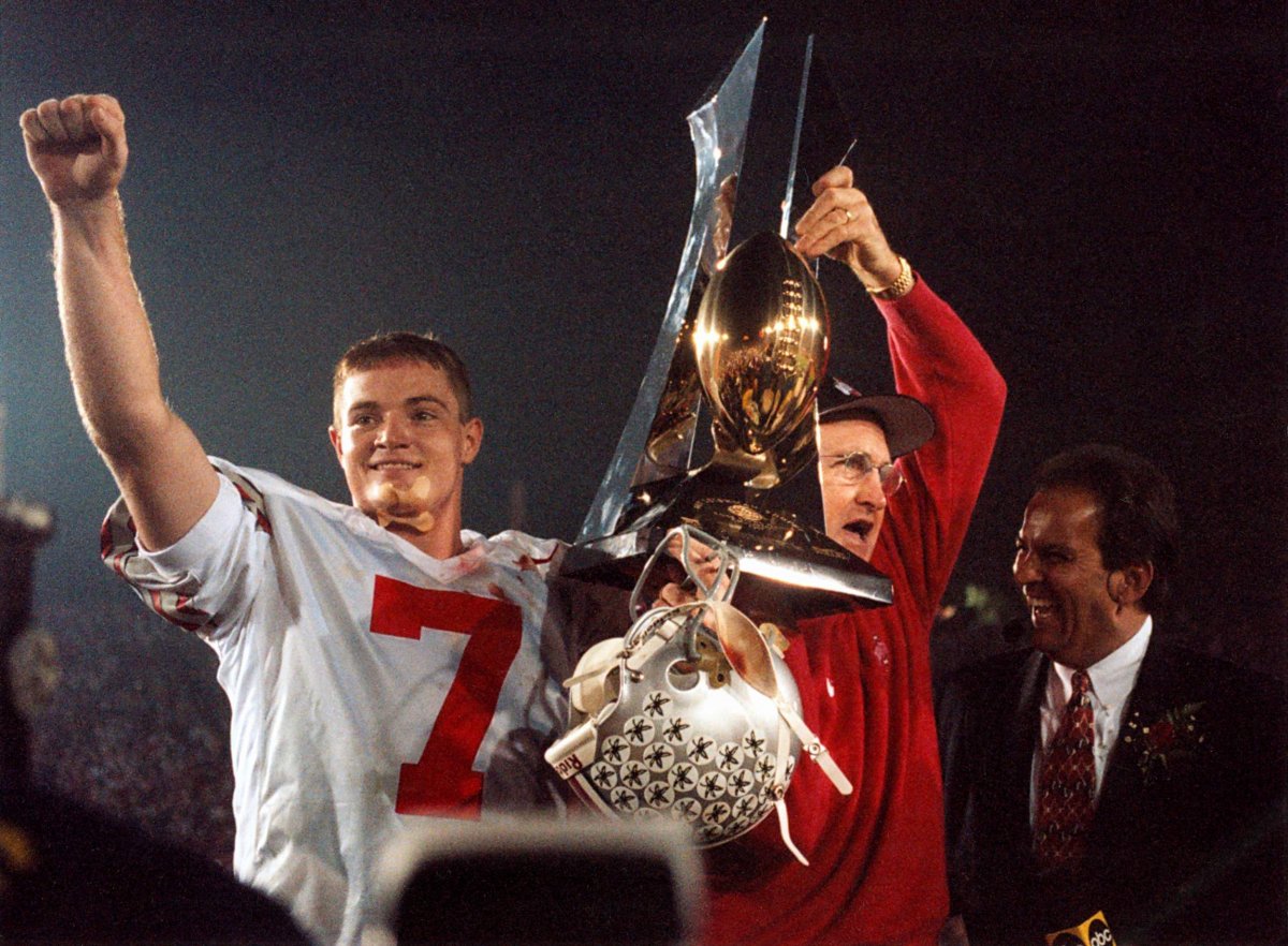 Germaine-Joe_Cooper-John_Celebration_Trophy_Rose-Bowl-vs-Arizona-State_010197-e1545505737384.jpg