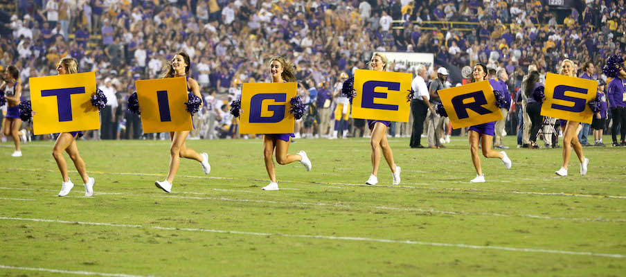 LSU Tiger cheerleaders