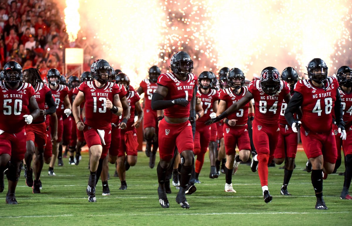 NC State Wolfpack take the field at home against the UConn Huskies
