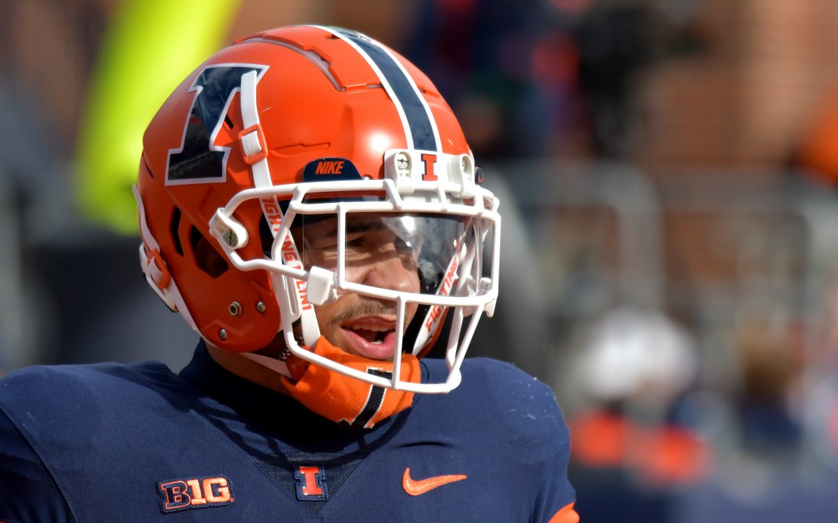 Running back Chase Brown of the Illinois Fighting Illini