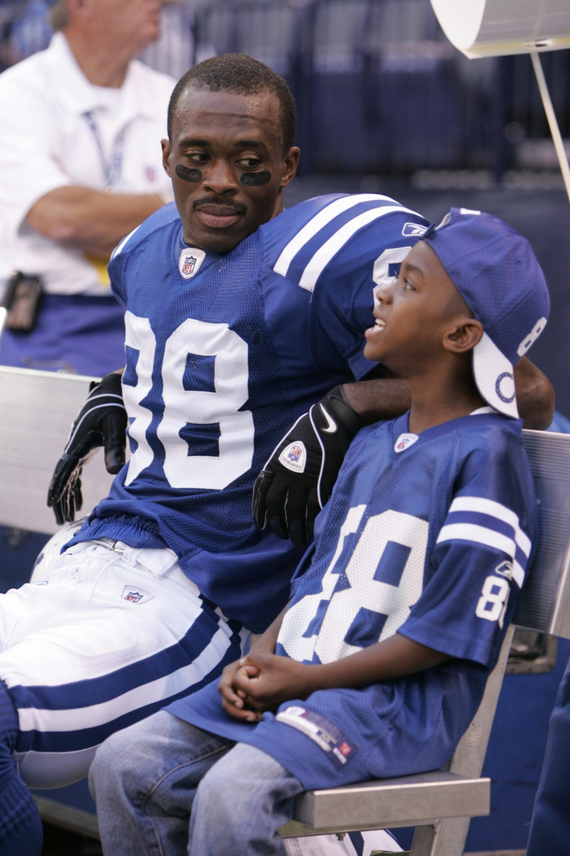 look at that legend sitting with some Colts player