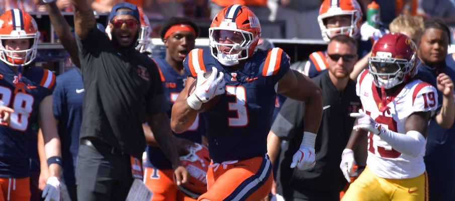 Illinois’ Kaden Feagin running away from USC safety Bishop Fitzgerald