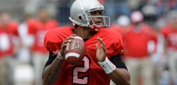 Pryor looks downfield (AP: J. LaPrete) Pryor looks downfield (AP: J. LaPrete)