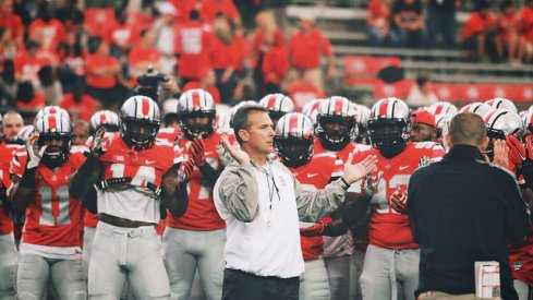 Urban Meyer warms up Ohio State vs. VIrginia Tech [Walt Keys, ElevenWarriors.com]