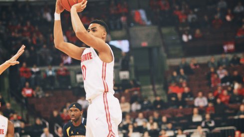 D'Angelo Russell launches a jumper