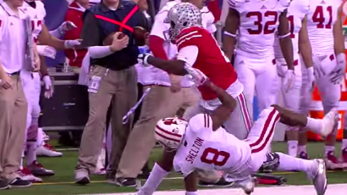 Cardale Jones trucks a Wisconsin DB