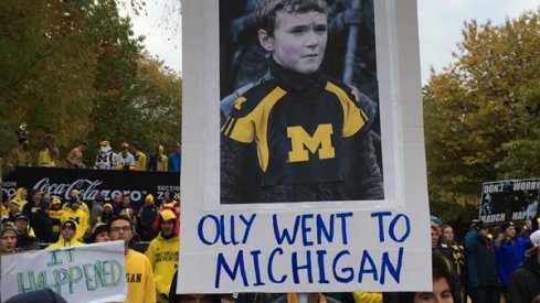 College GameDay sign roundup Oct. 17.