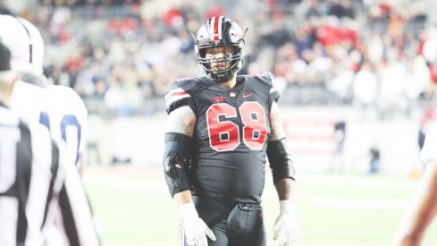 Taylor Decker lines up against Penn State.