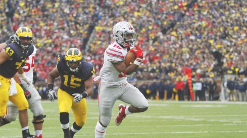 Ezekiel Elliott's status is unchanged for the Fiesta Bowl after a driving citation, the school said Monday.