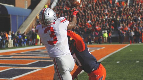 Mike Thomas makes a touchdown against Illinois.