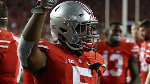 Ohio State LB Raekwon McMillan celebrates a win over Northwestern. 