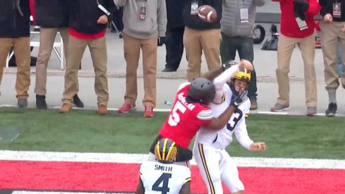 Raekwon McMillan hits Wilton Speight.