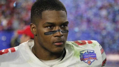 Raekwon McMillan leaves the field following Ohio State's 31-0 loss to Clemson.