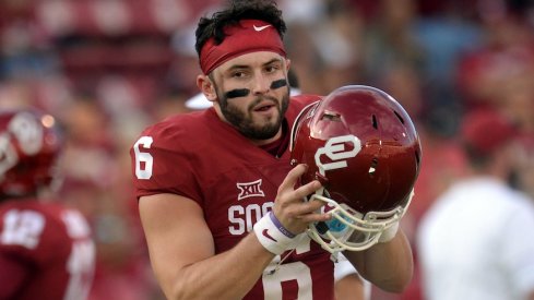 Oklahoma quarterback Baker Mayfield gets 35 hours community service after February arrest.