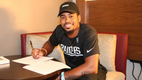 Gareon Conley signs with Oakland Raiders