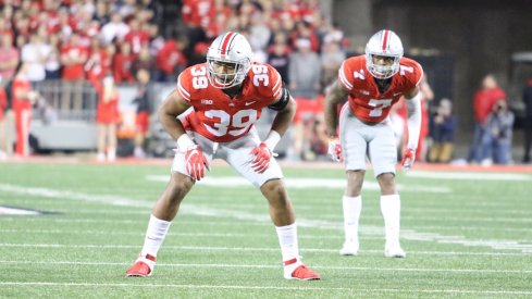 Malik Harrison (39) is listed as a co-starter at strongside linebacker this week.
