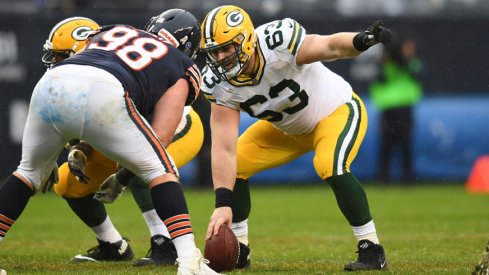 Corey Linsley signs extension