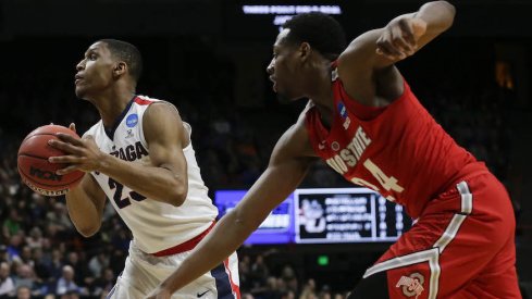 Andre Wesson getting beat on defense by Gonzaga's Zach Norvell Jr.
