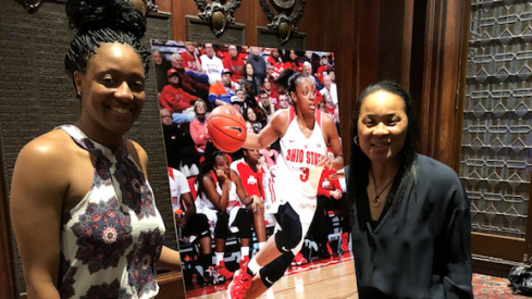 Kelsey Mitchell wins Dawn Staley award.