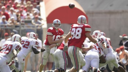 Craig Krenzel throwing to Ben Hartsock vs. N.C. State in 2003