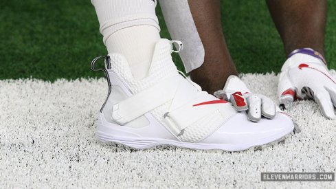 lebron soldier cleats