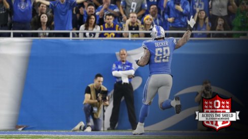 Taylor Decker scores