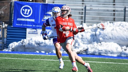 Colby Smith makes a pass against Hofstra. 