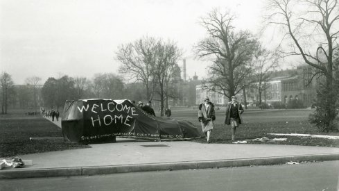 Homecoming, 1920